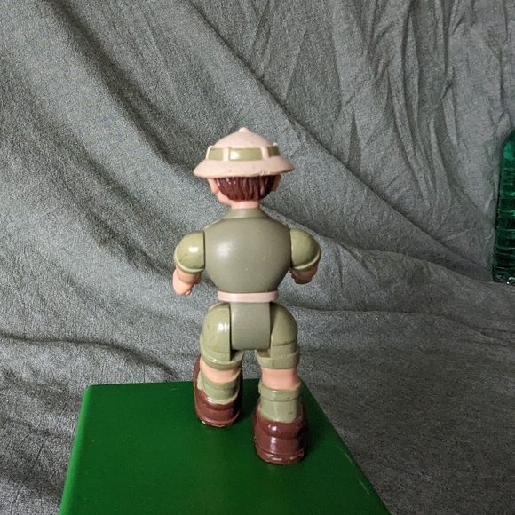 Animal Planet Safari Posable Action Figure Man Light Skin 2.5 In Toy Loose Boots - Picture 2 of 6
